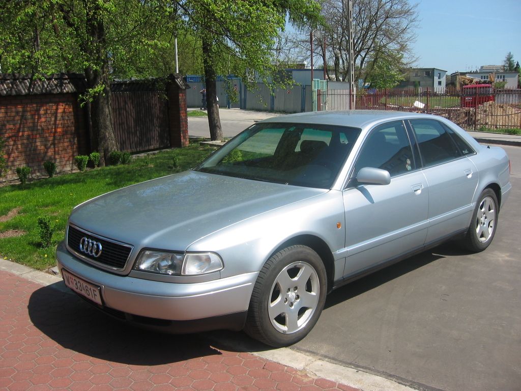 Audi A8-01.JPG
