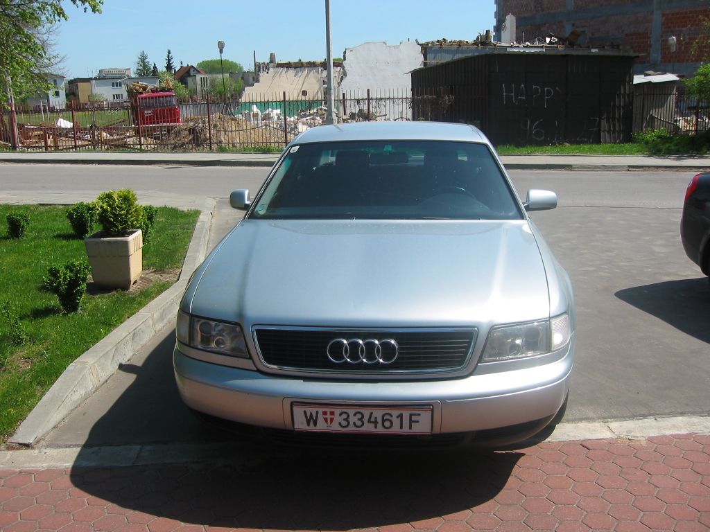 Audi A8-02.JPG