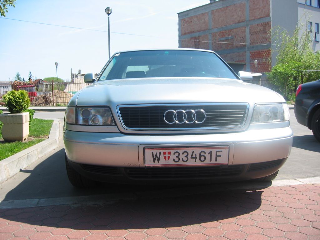 Audi A8-03.JPG