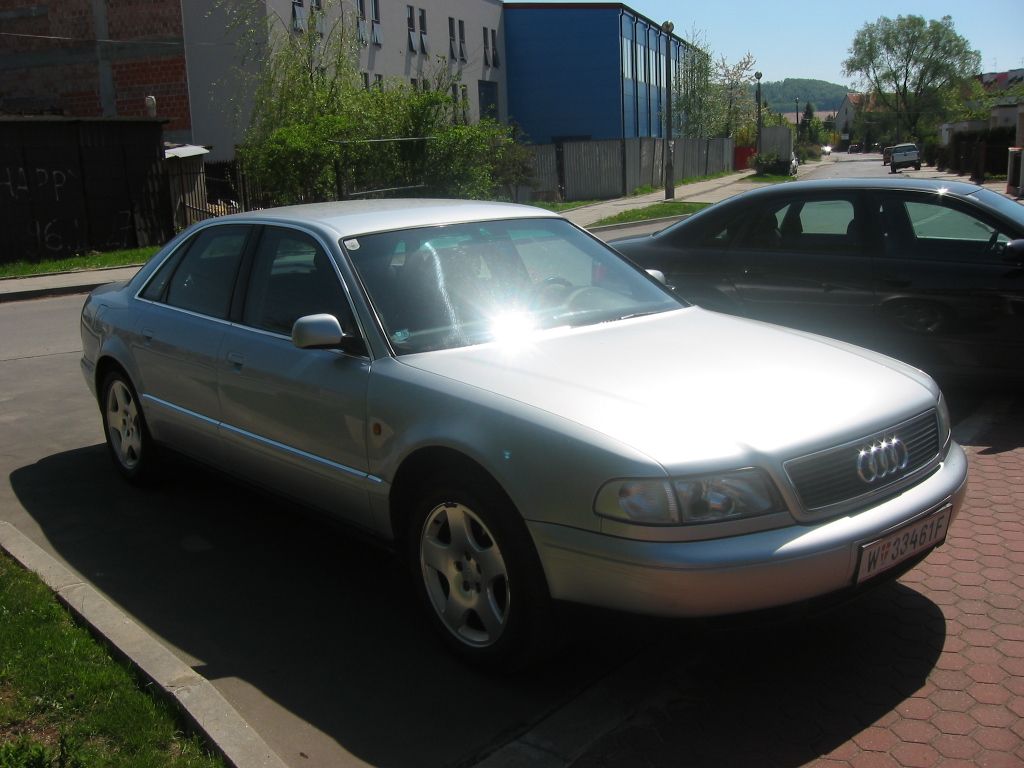 Audi A8-04.JPG