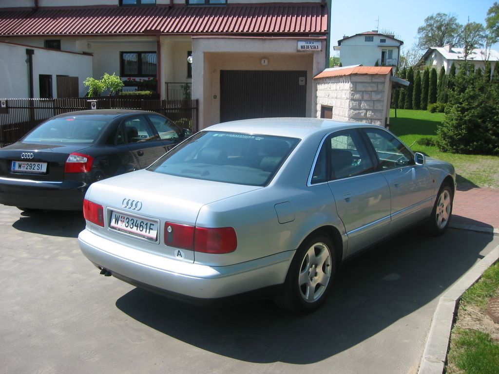 Audi A8-10.JPG